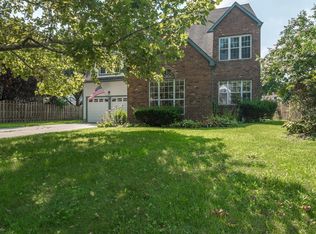 31 Edinburgh Ln, Mount Laurel, NJ 08054