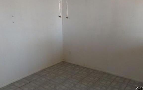 5th image of 12103 S San Pedro St