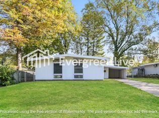 330 Holiday Hl, Florissant, MO 63033