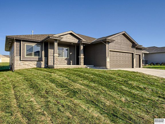 2nd image of 5911 N 168th Ave