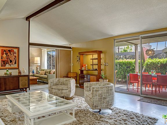 5th image of 201 E Twin Palms Dr