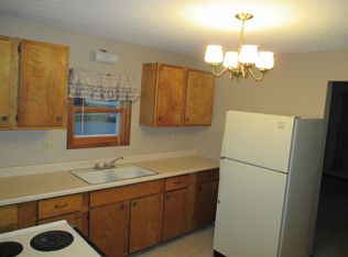 1095 Front St, Garner, IA 50438