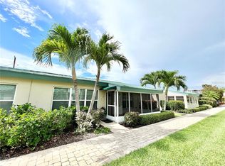 5860 Midnight Pass Rd APT 18, Sarasota, FL 34242