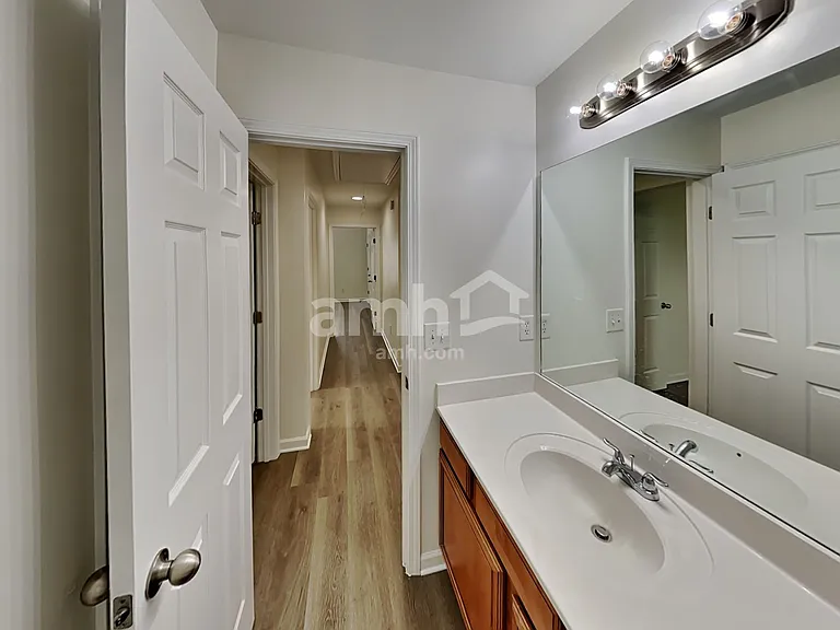 4063 Locerbie Cir — Photo 19