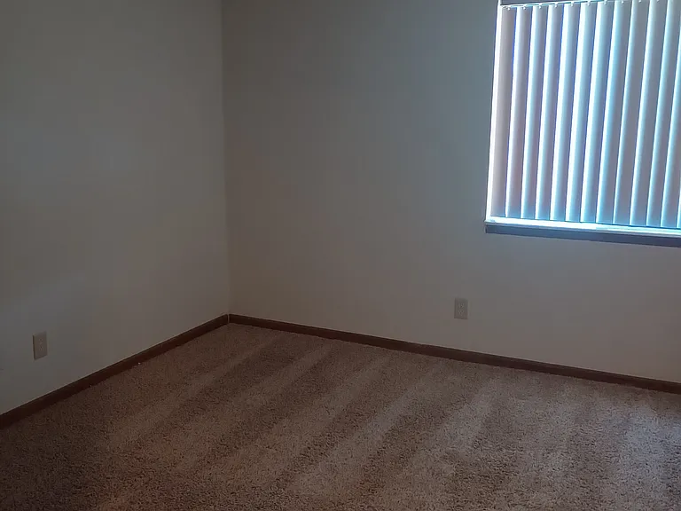 Marina Point Apartments — Photo 9
