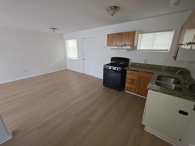4 N Meadowcliff Dr — Photo 3