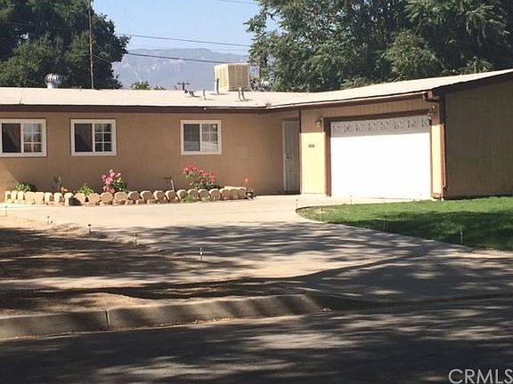 2nd image of 1872 Magnolia Ave