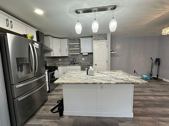 4th image of 41148 Northwind Dr