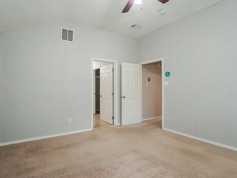 15154 Elstree Dr — Photo 11