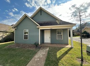 1311 Crosstown Ct, Memphis, TN 38104