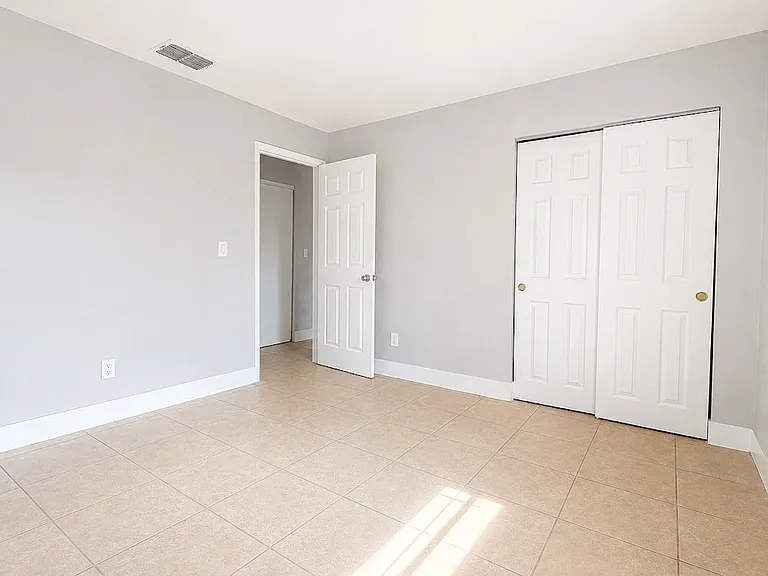 1572 Cypress Dr — Photo 11