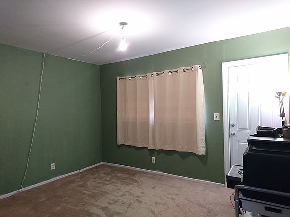3rd image of 500 NW 15th St #207