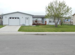 230 La Prele Dr, Douglas, WY 82633