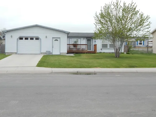230 La Prele Dr, Douglas, WY 82633