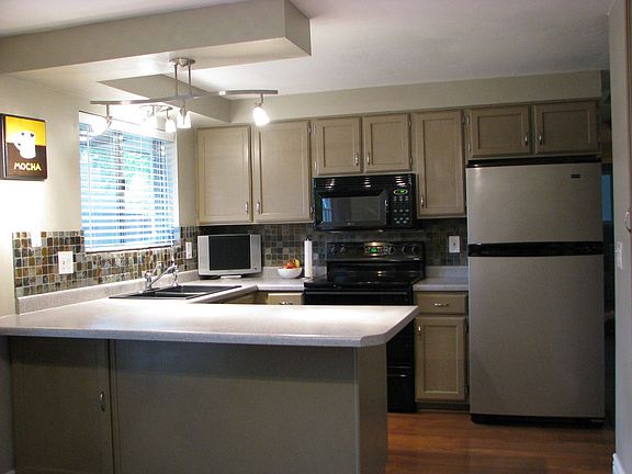 2nd image of 3051 W Ryan Dr