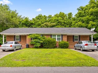 555 E Garden Farm Rd, Rossville, GA 30741