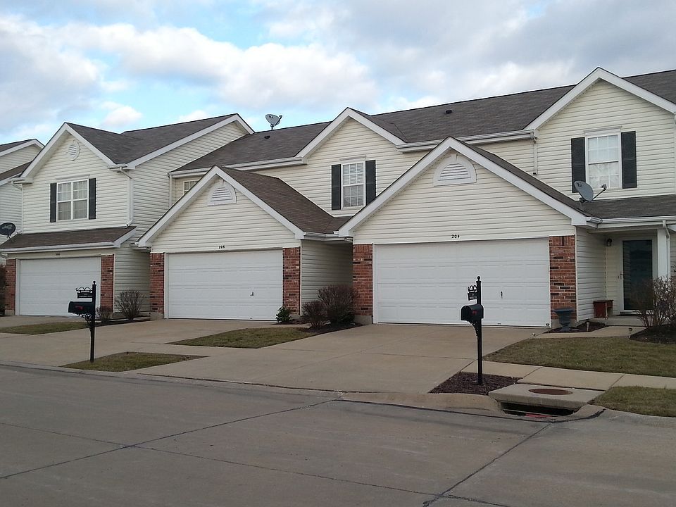 2nd image of 206 Homeshire Cir
