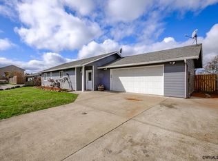 2018 Cypress Ct, Lebanon, OR 97355