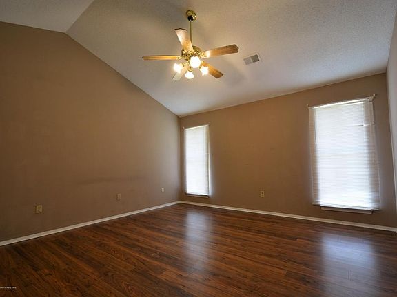 5th image of 10386 Amanda Dr