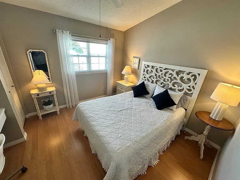 517 Woodstork Cir — Photo 16