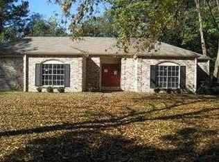 322 Quail Trl, Greenwood, MS 38930