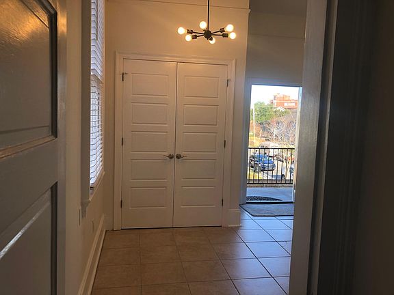 3rd image of 3603 Canal St #B