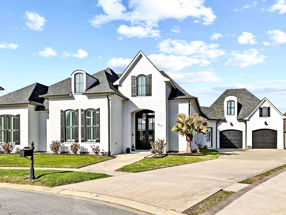 1st image of 307 McArthur Ct
