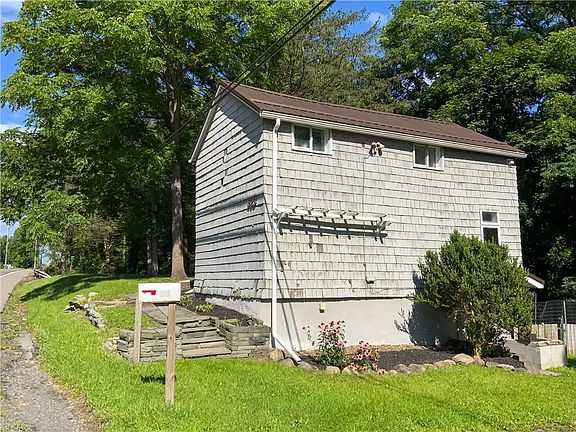 2nd image of 623 Elmira Rd