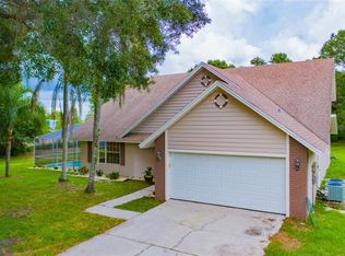 1220 Country Close Dr, Lutz, FL 33548