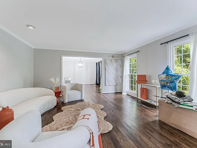 8424 Holly Leaf Dr — Photo 4