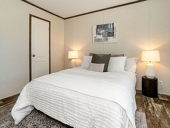 5th image of 707 W Main St Lot 16
