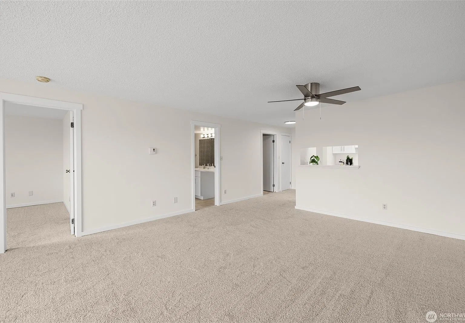 1 bed, 863 sqft, $1,800 — Photo 4