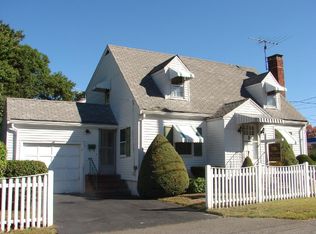 1 Hills St, Randolph, MA 02368