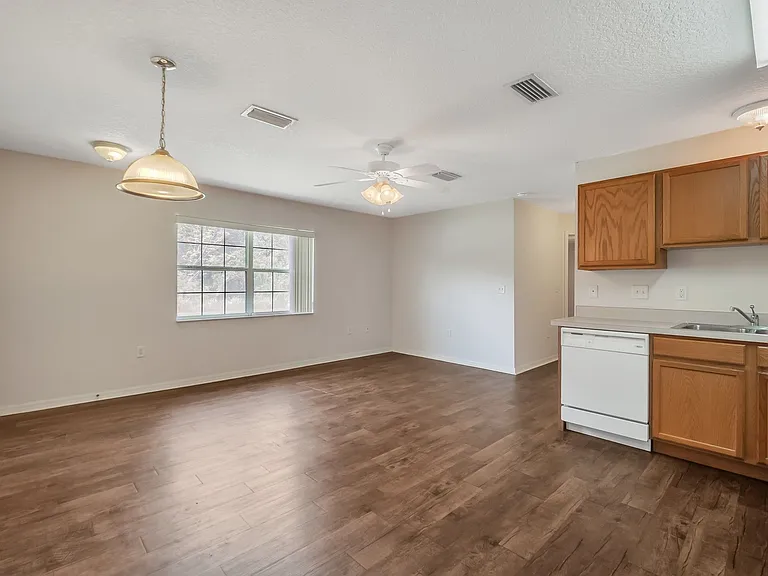 500 Paulling Dr #1 — Photo 5