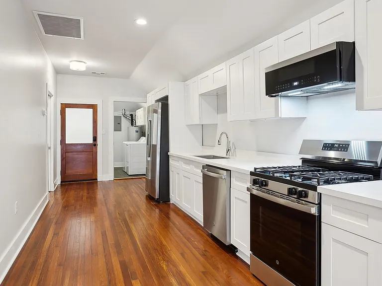 Must See, Experience Modern Luxury in a Beautifully Restored Historic Gem- 2 Bd /2 Ba — Photo 11