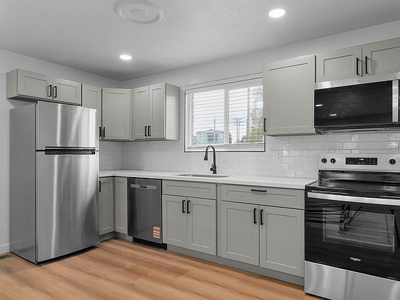 5th image of 103 W Arkansas Dr #103