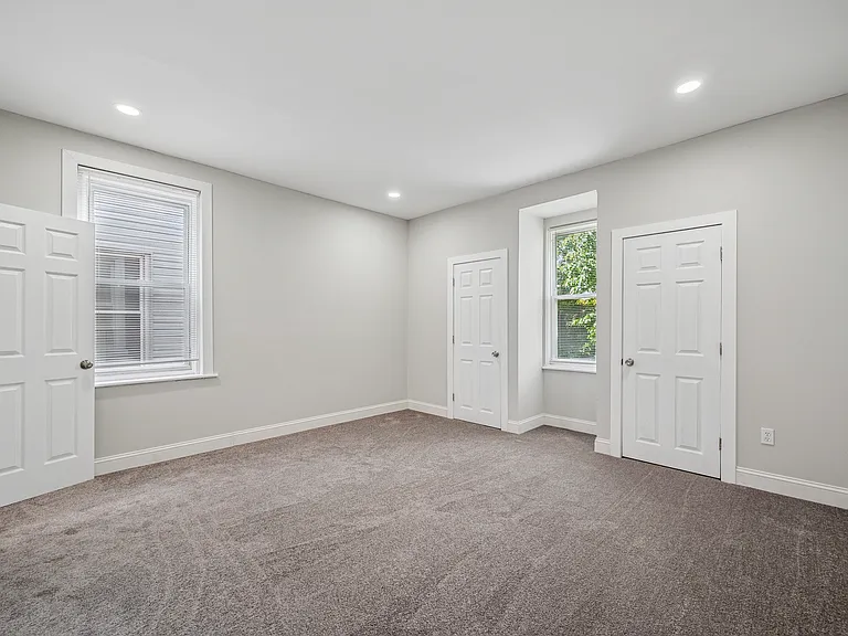 5033 Walnut St #2 — Photo 9