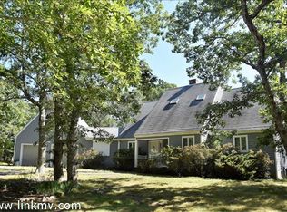 12 Iron Hill Rd, Vineyard Haven, MA 02568