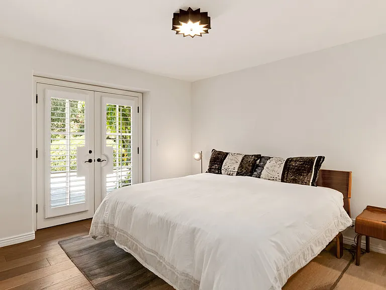 28899 Cliffside Dr — Photo 26
