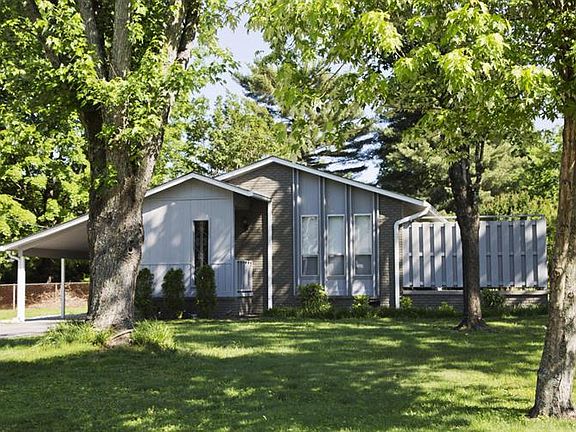 5th image of 1036 Brantley Dr