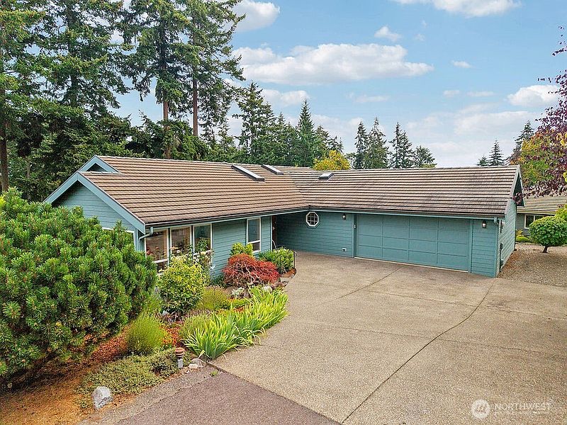 3rd image of 34 Terrace Drive
