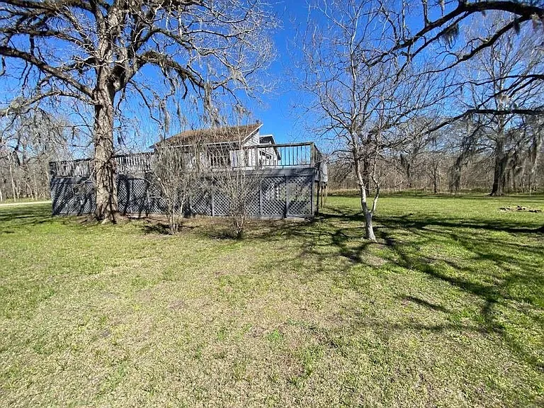 236 Adelaide Dr — Photo 6