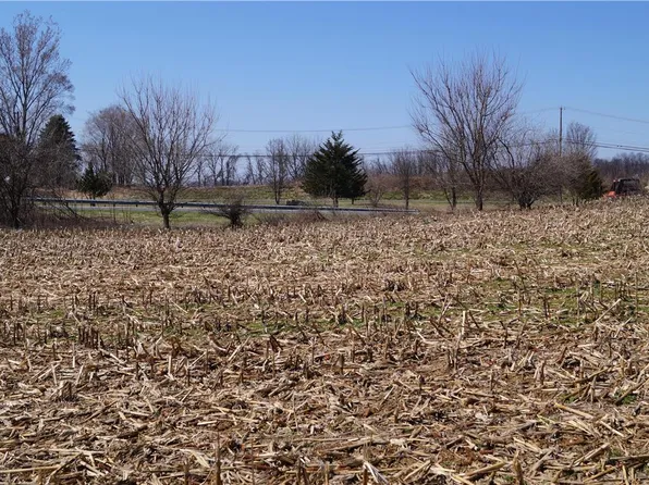 Jade Ln E, Bethlehem, PA 18017