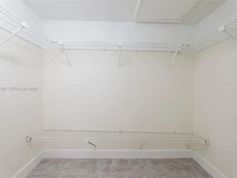 20160 NE 3rd Ct #3 — Photo 18