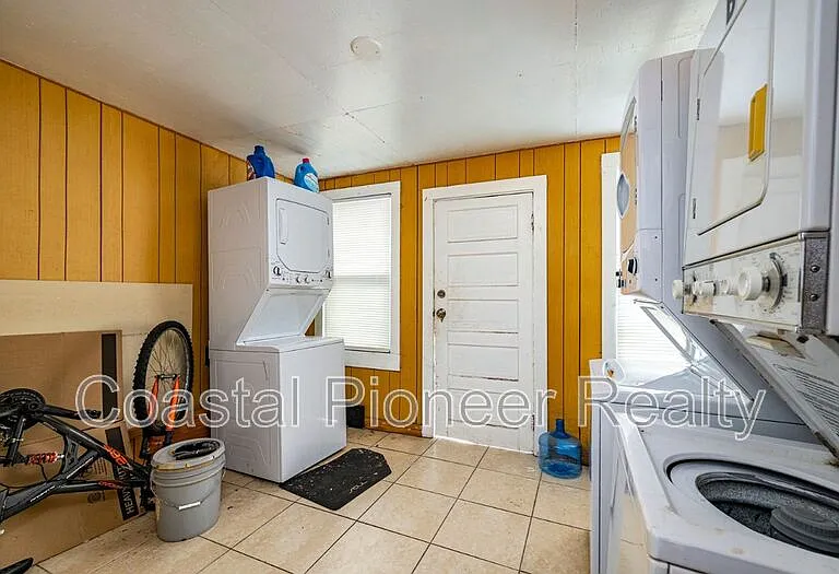 2531 W Cherry St #D — Photo 8