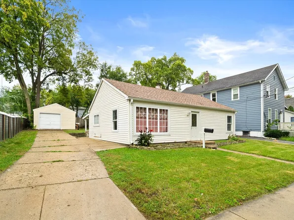 400 Rosewood Ave, Aurora, IL 60505