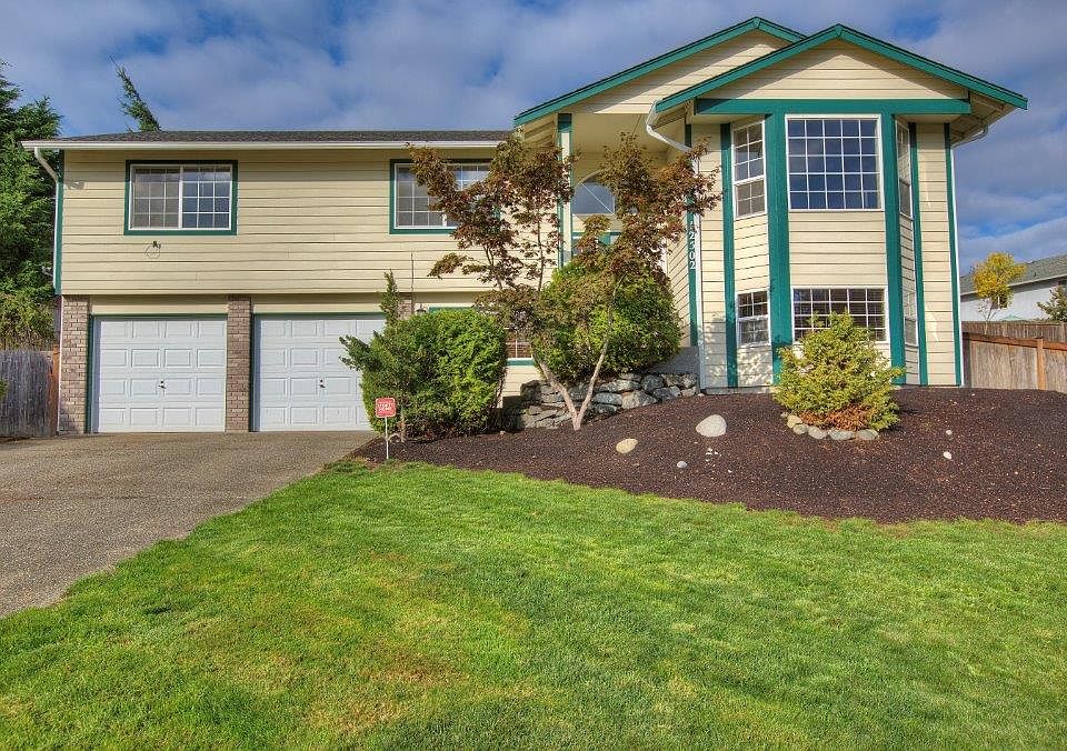 1st image of 12502 204th Avenue Ct E