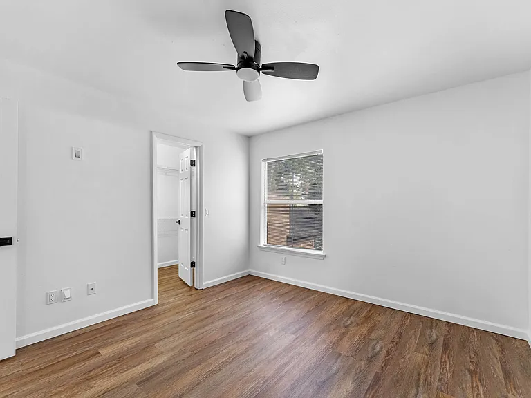 482 N Pin Oak Pl #302 — Photo 27