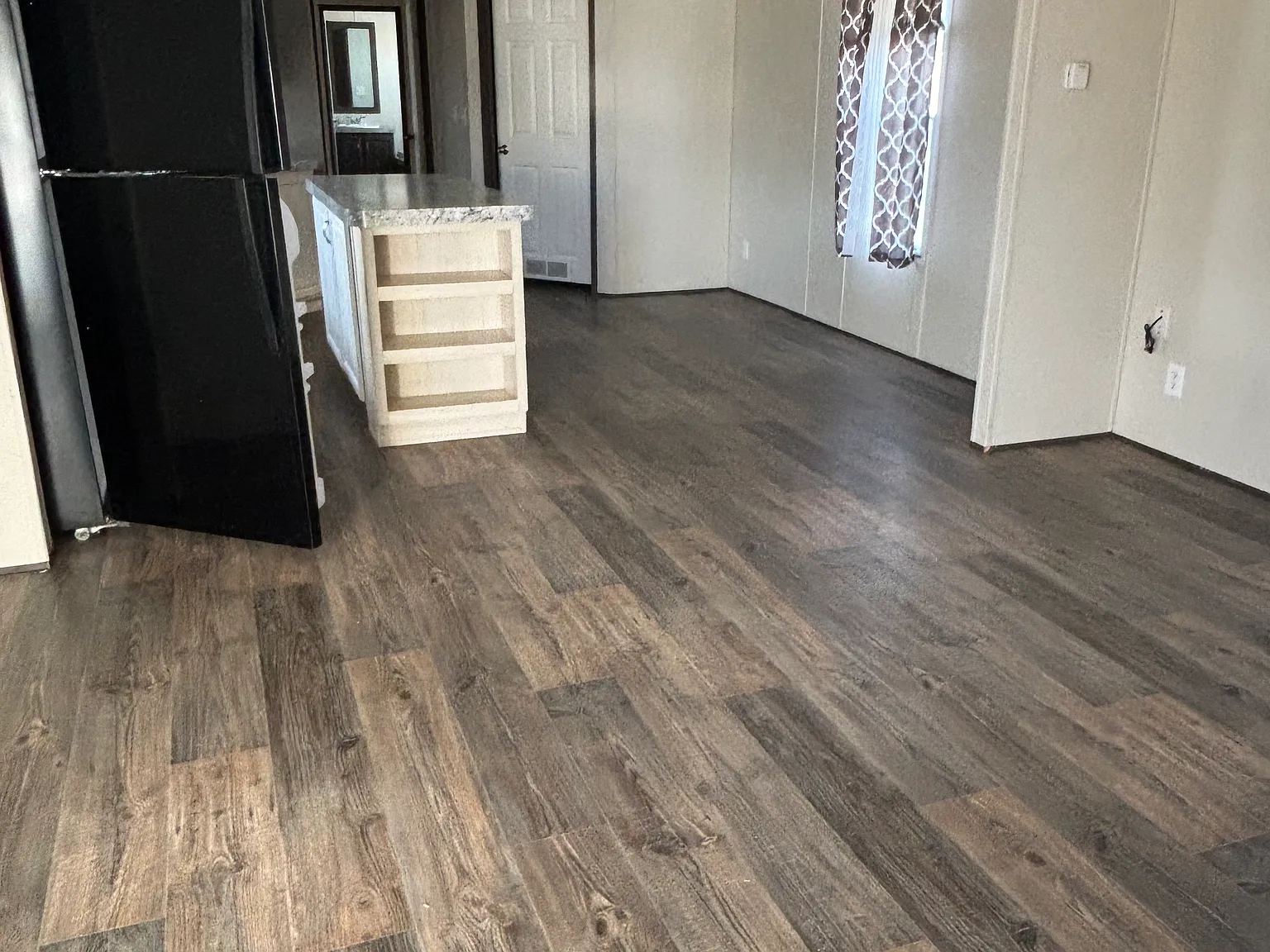 3 bed, 1280 sqft, $1,400 — Photo 2