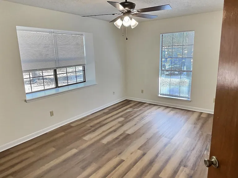 9216 Pointe Aux Chenes Rd — Photo 11
